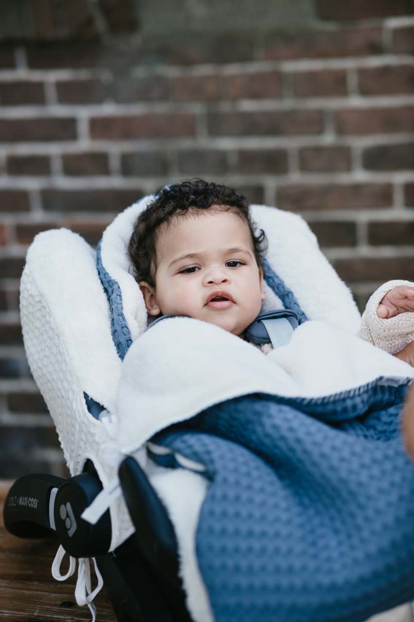 Fußsack für Babyschale Koeka Oslo in Bluestone mit Teddyfutter