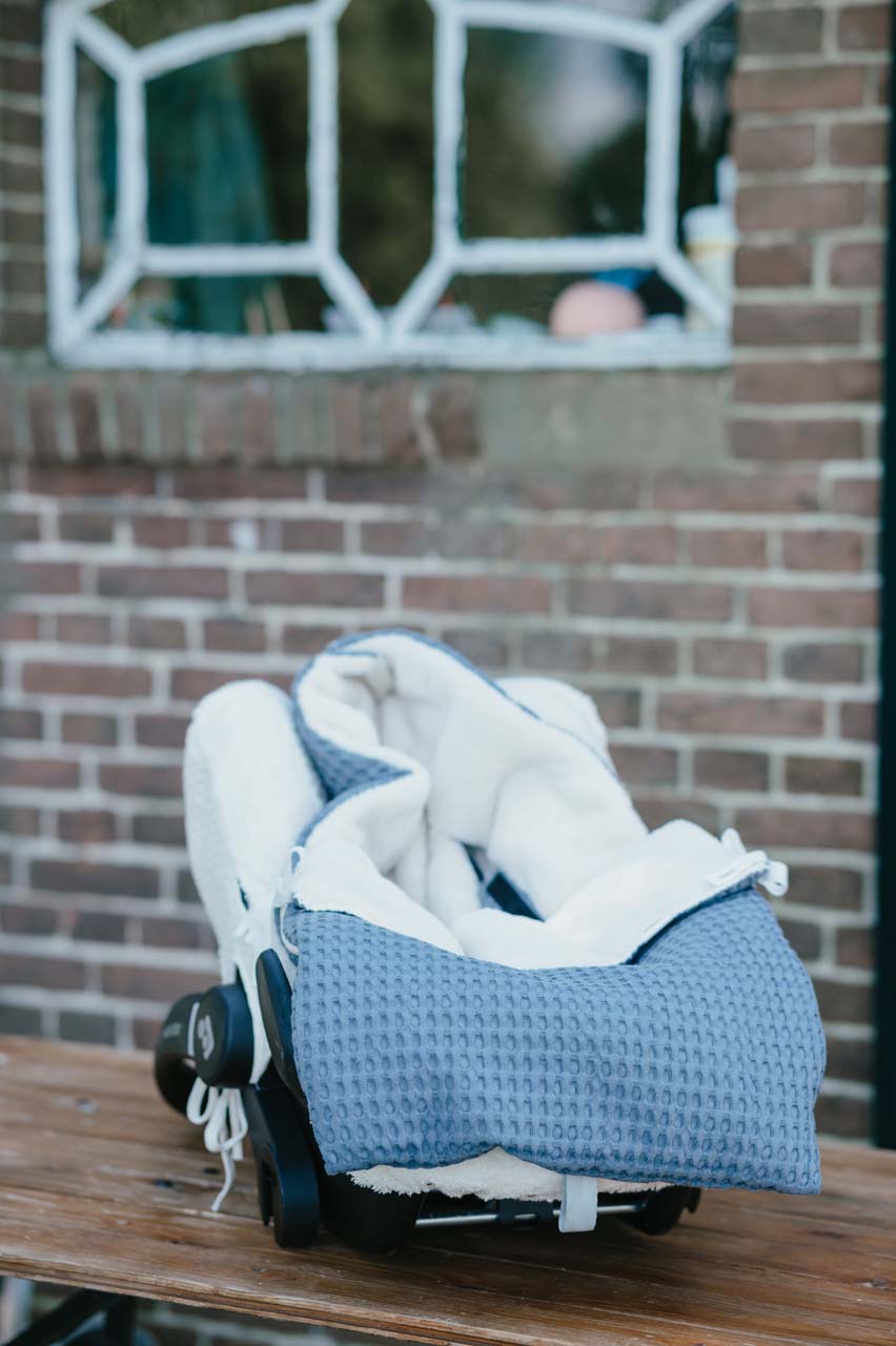Koeka Oslo Babyschalen-Fußsack in Bluestone, Ansicht 2