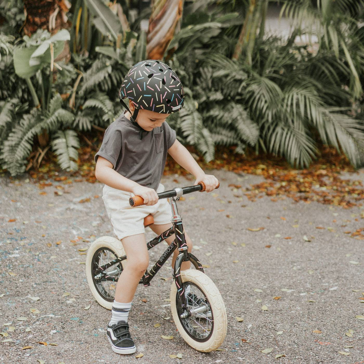 Banwood Balance Bike Marest Allegra Black – im Einsatz (Lifestyle)