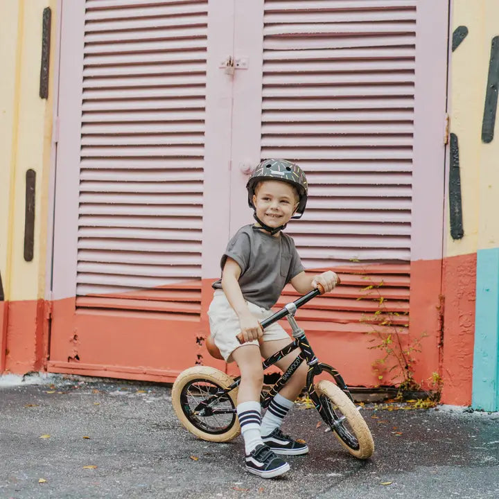 Banwood Balance Bike Marest Allegra Black – im Einsatz (Lifestyle) 3