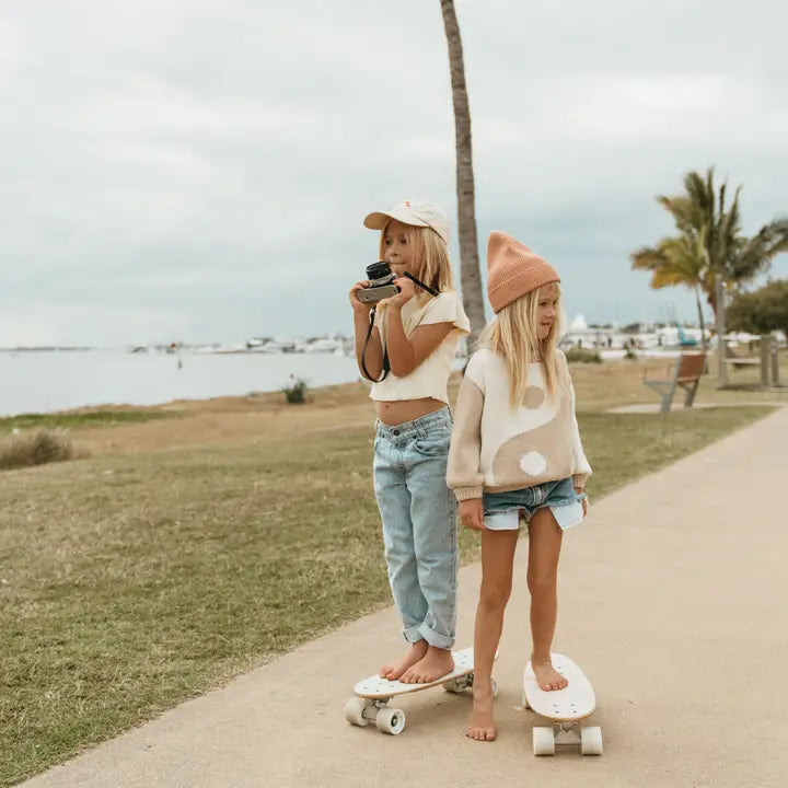 Banwood Skateboard Pink – im Einsatz (Lifestyle)