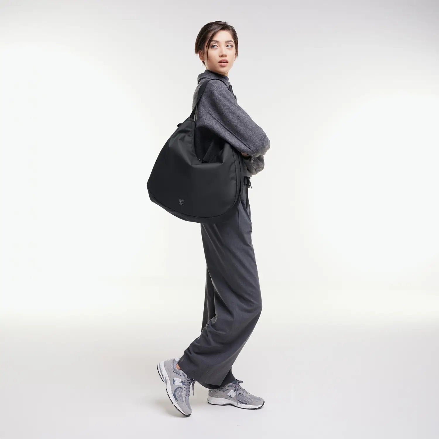 CURVED BAG MONOCHROME black