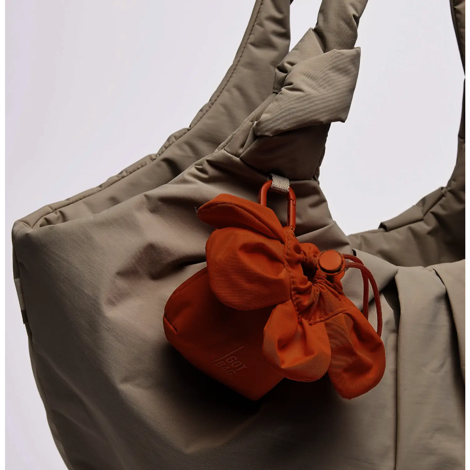 GOT BAG – Anemone Charm