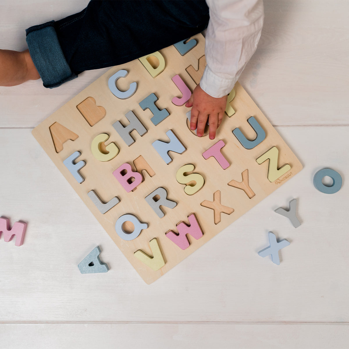 Buchstabenpuzzle Holz ABC Hanna von Kindsgut – Anwendungsbild 2