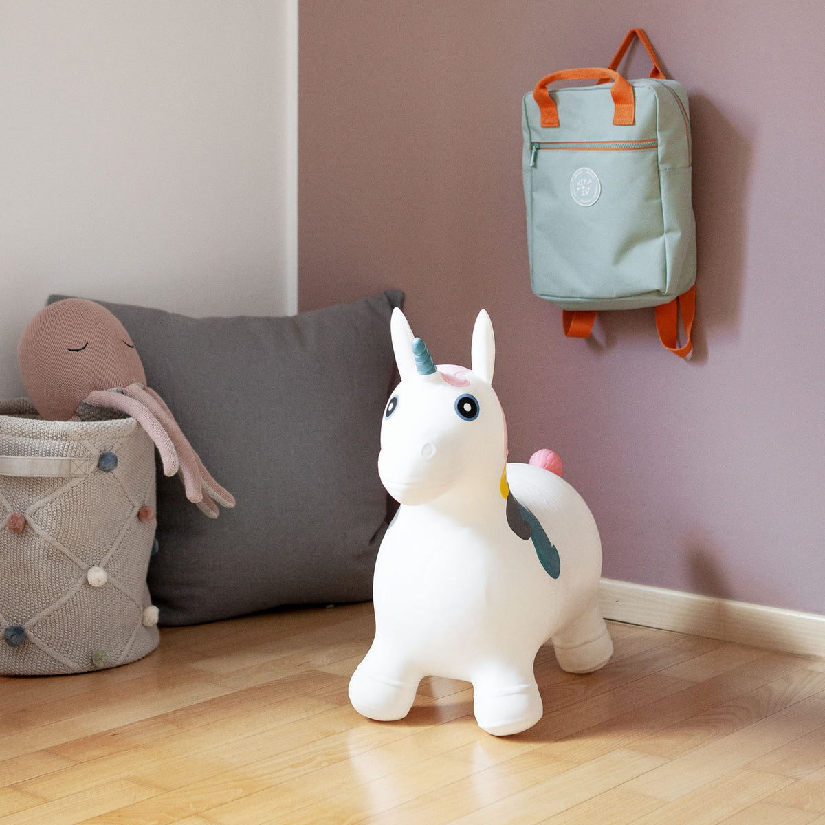 Hüpftier für Kinder Einhorn von Kindsgut – Anwendungsbild 3