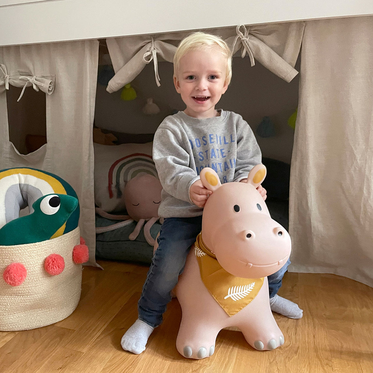 Hüpftier für Kinder Hippo von Kindsgut – Anwendungsbild 3
