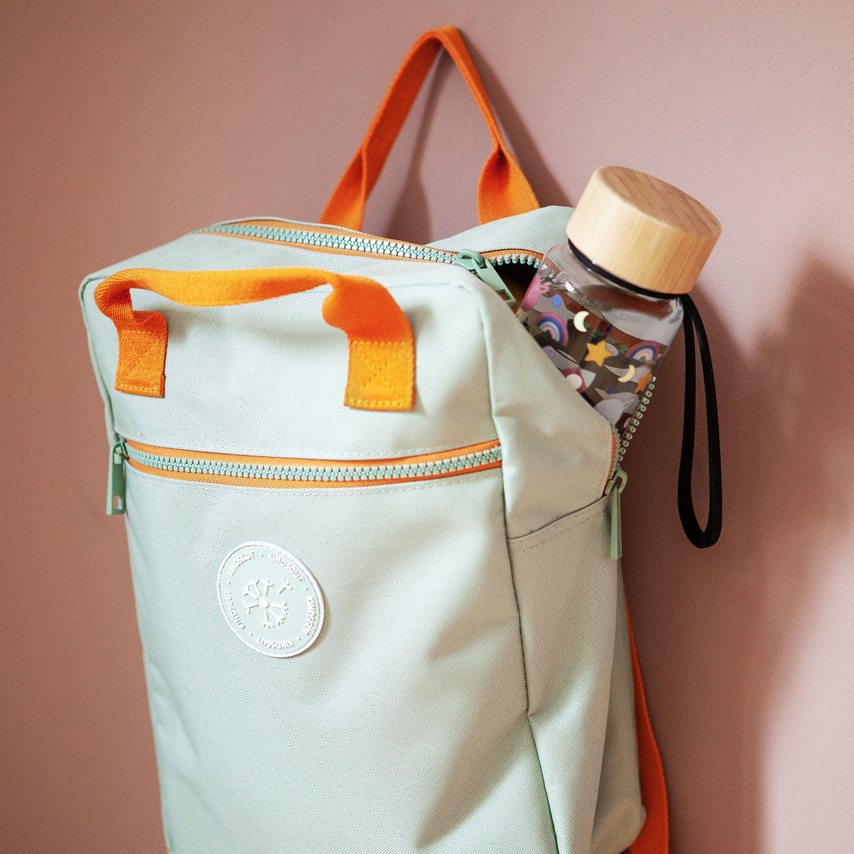 Kinderrucksack aus recycelten PET-Flaschen Mini Aquamarin von Kindsgut – Anwendungsbild 4