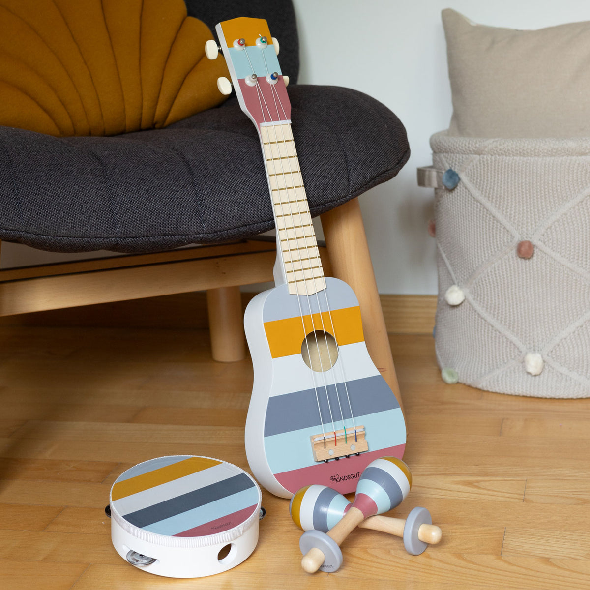 Musikinstrumenten-Set aus Holz Streifen von Kindsgut – Anwendungsbild 4