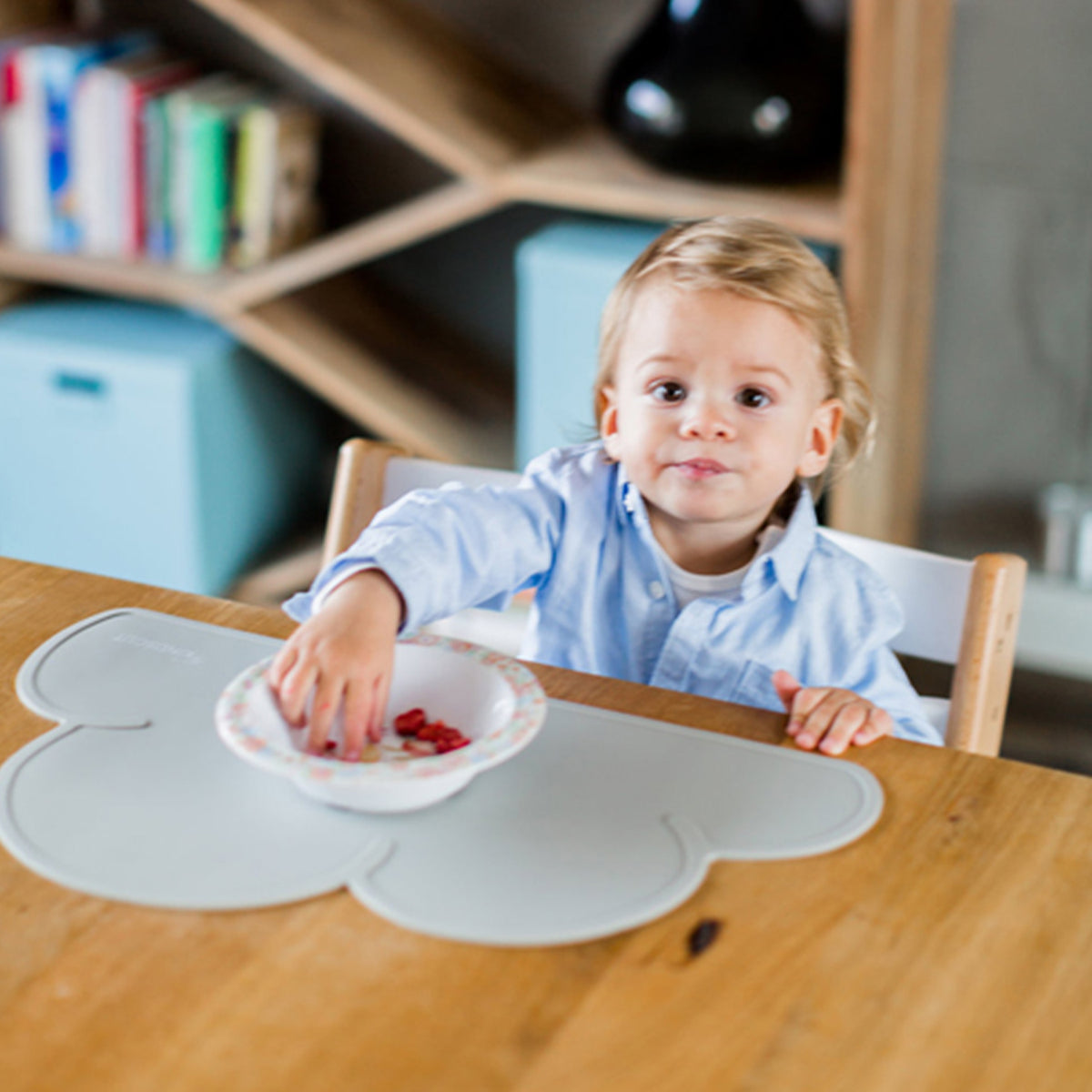 Silikon-Platzset Wolke für Kinder Taupe von Kindsgut – Anwendungsbild 3
