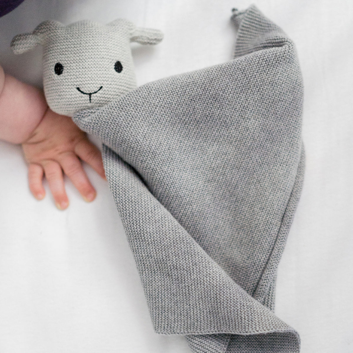 Schmusetuch Baby Baumwolle Schaf von Kindsgut – Anwendungsbild 3