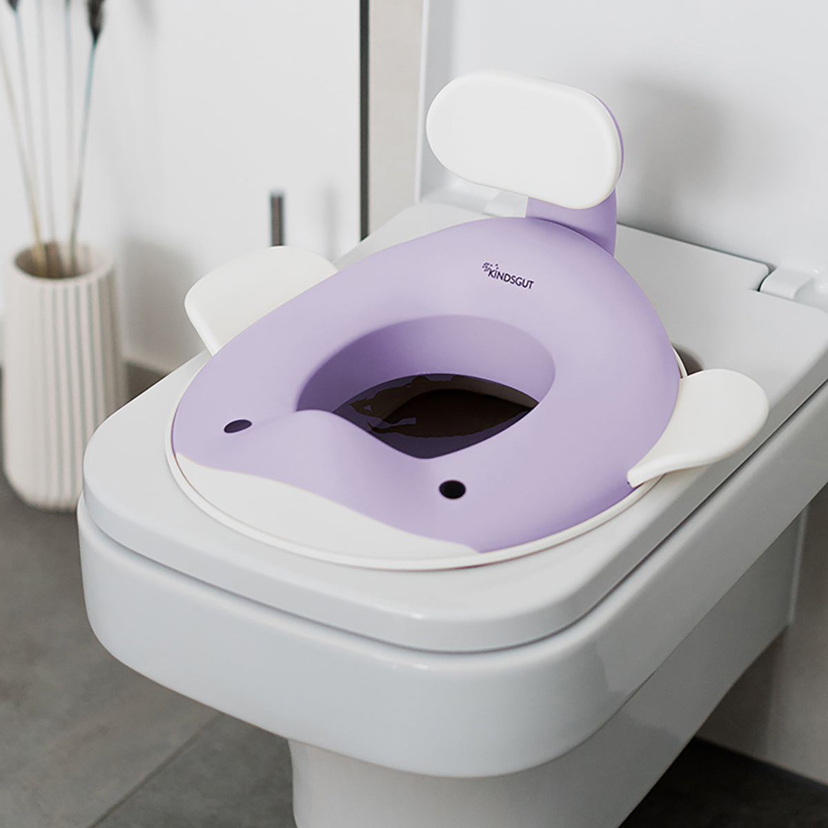Toilettensitz für Kinder Wal Flieder von Kindsgut – Anwendungsbild 4