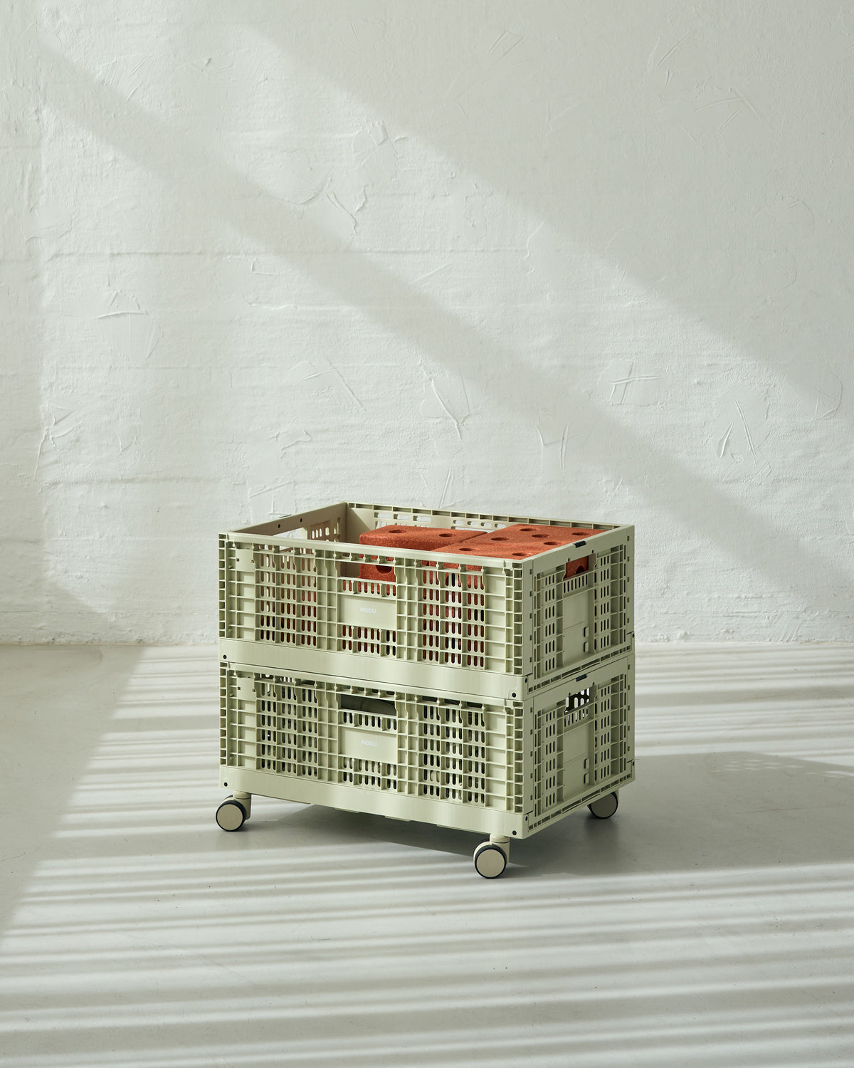 MODU Storage Crate Wheels: vier Rollen für die MODU-Aufbewahrungsbox, Dusty Green, Ansicht 2