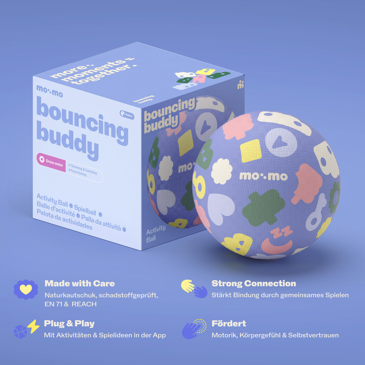 mo:mo Bouncing Buddy Spielball aus Naturkautschuk in Kinderhand, Blueberry, Ansicht 5