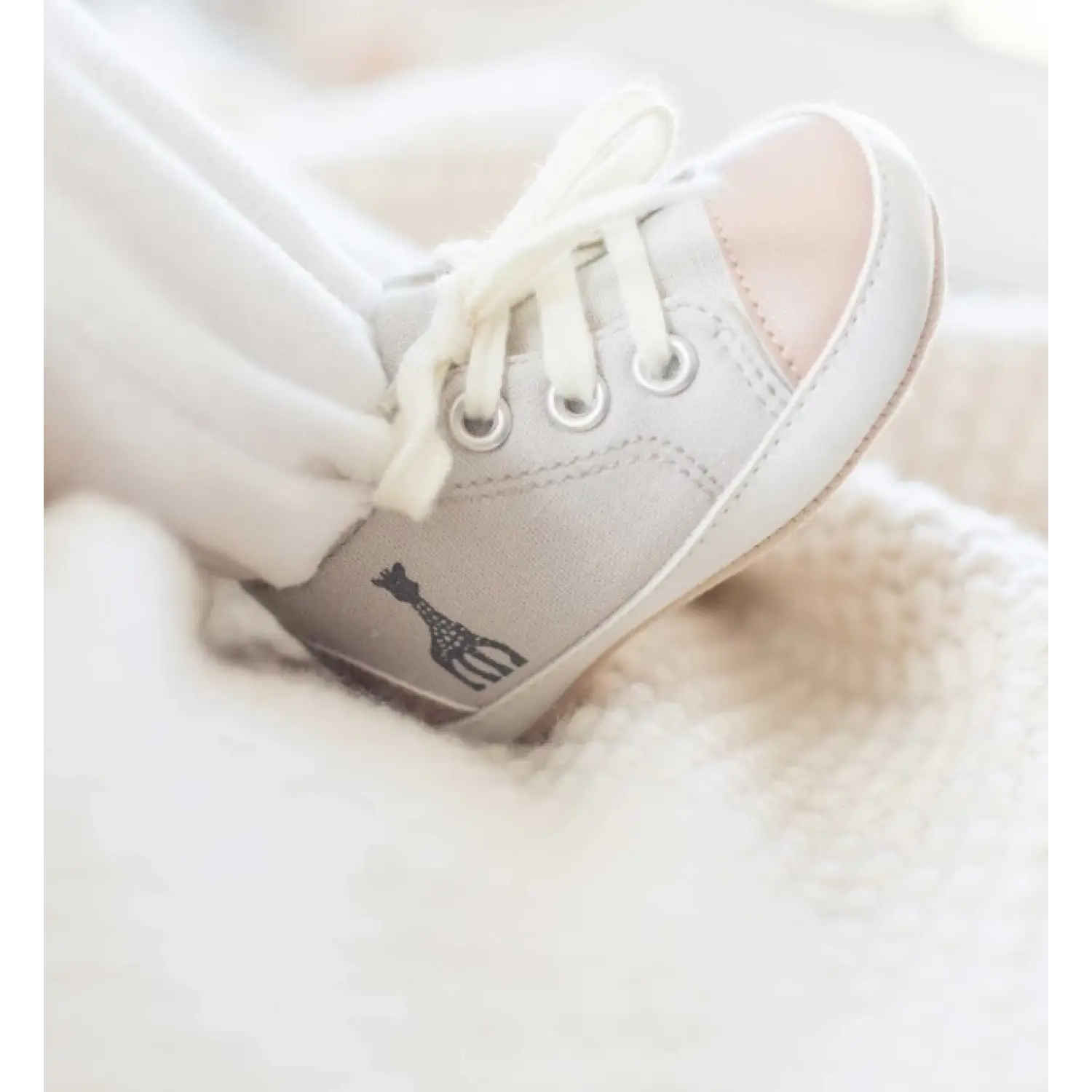 Weiche Babyschuhe mit Giraffenmotiv