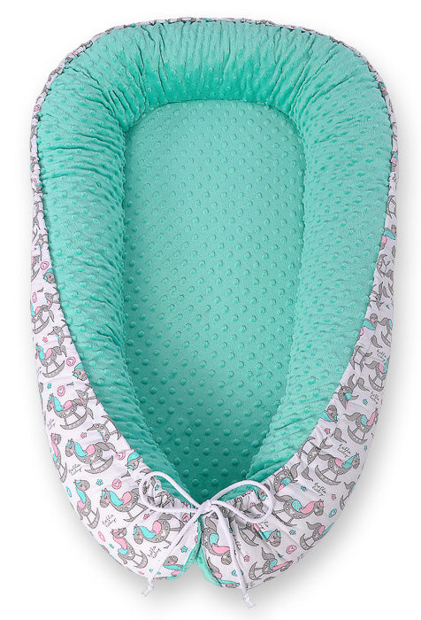 Babynest Kokon Minky Bobono – Schaukelpferde