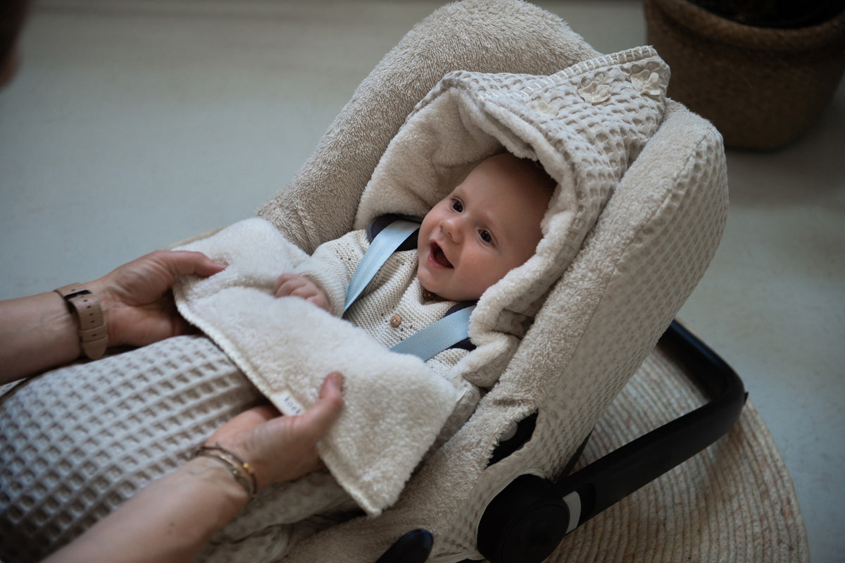 Koeka Oslo Babyschalen-Fußsack in Sand, Ansicht 3