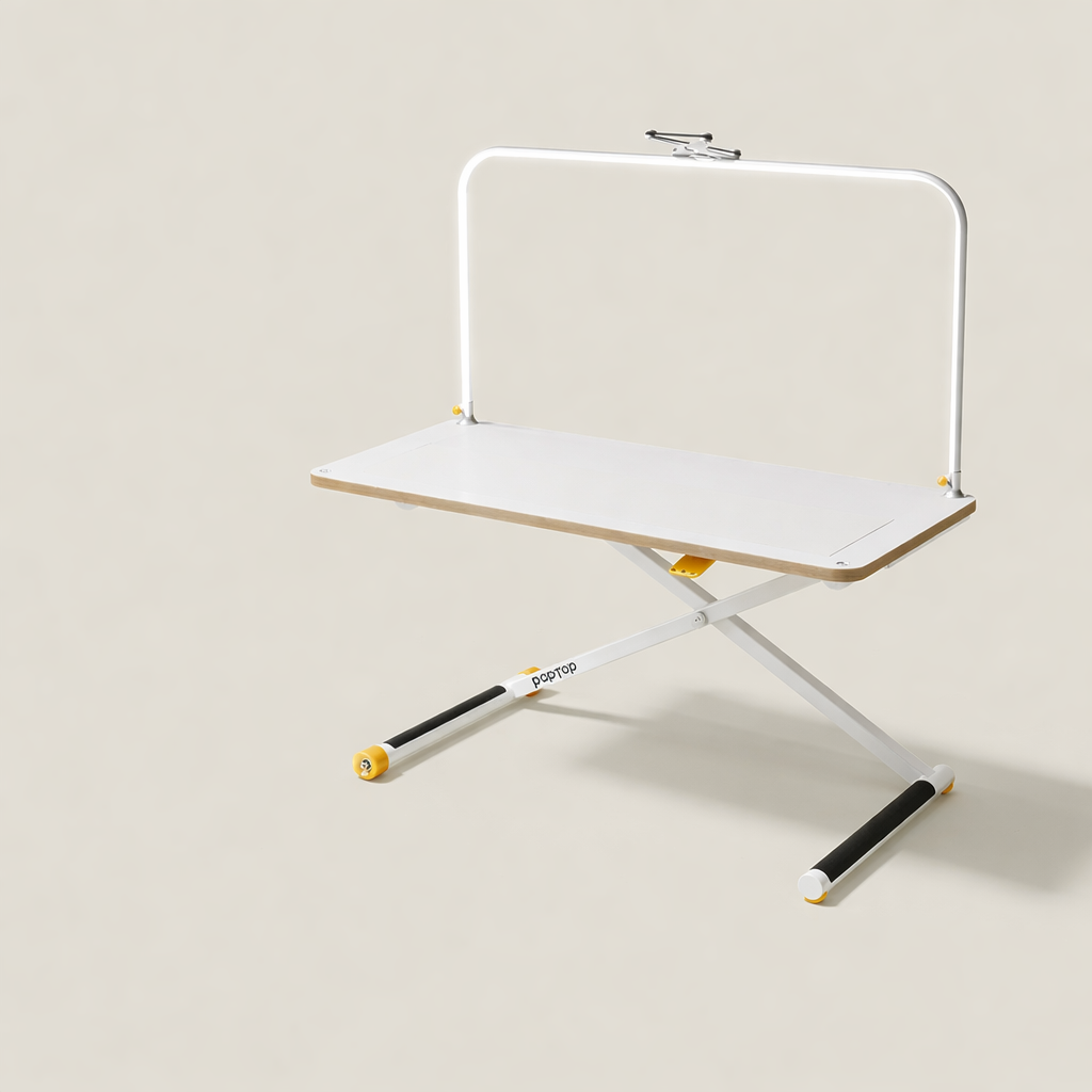 Poptop Lichtstudio - Kinderschreibtisch & Lampe