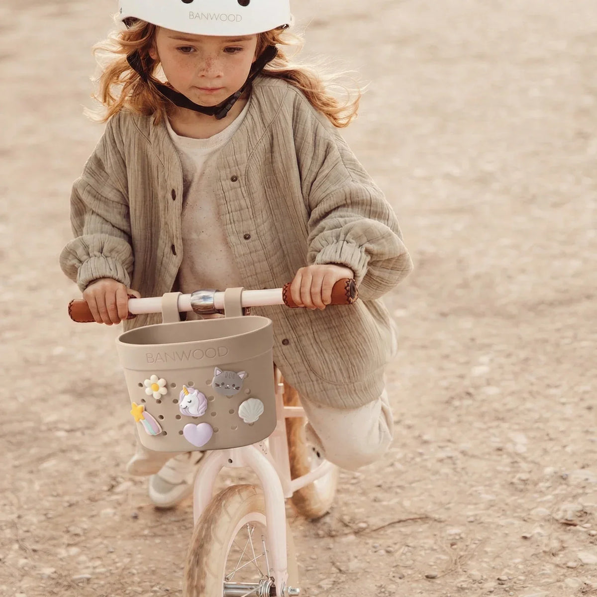 Fahrradkorb Kinder Sand – Banwood Pin & Ride Korb, Ansicht 4
