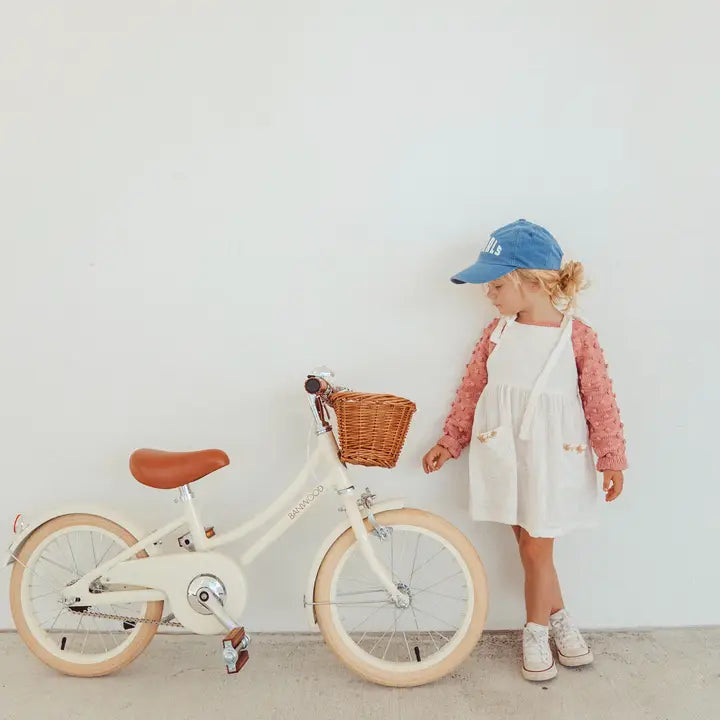Banwood Kinderfahrrad 16 Zoll Creme – im Einsatz (Lifestyle) 2