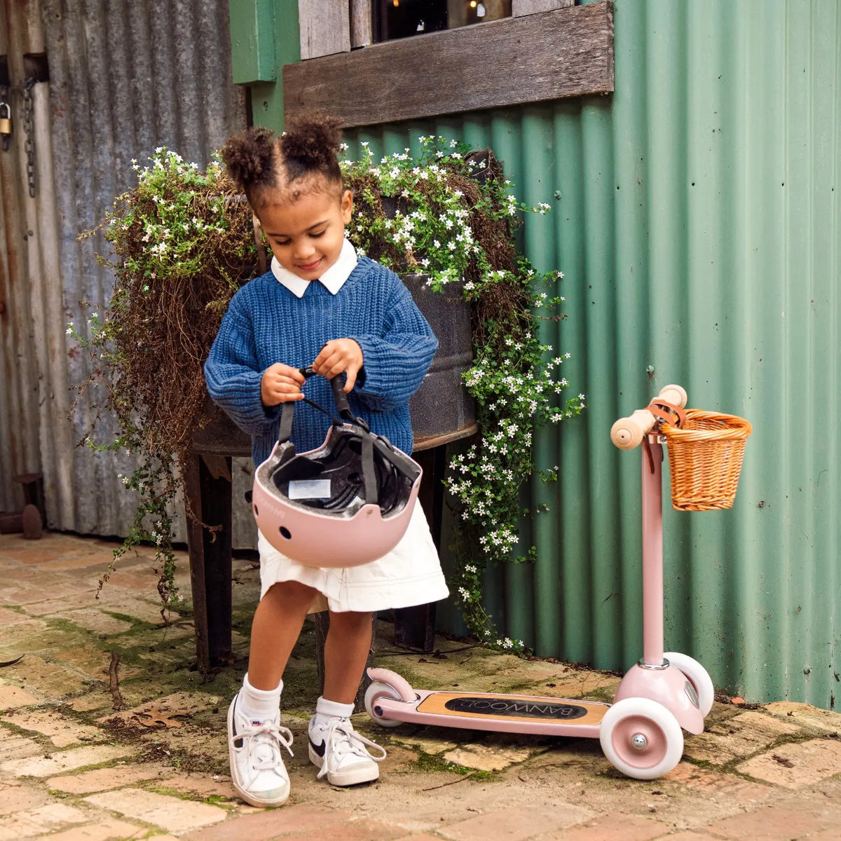 Kinderroller 3 Räder Dusty Pink – Banwood Vintage Scooter, Ansicht 2