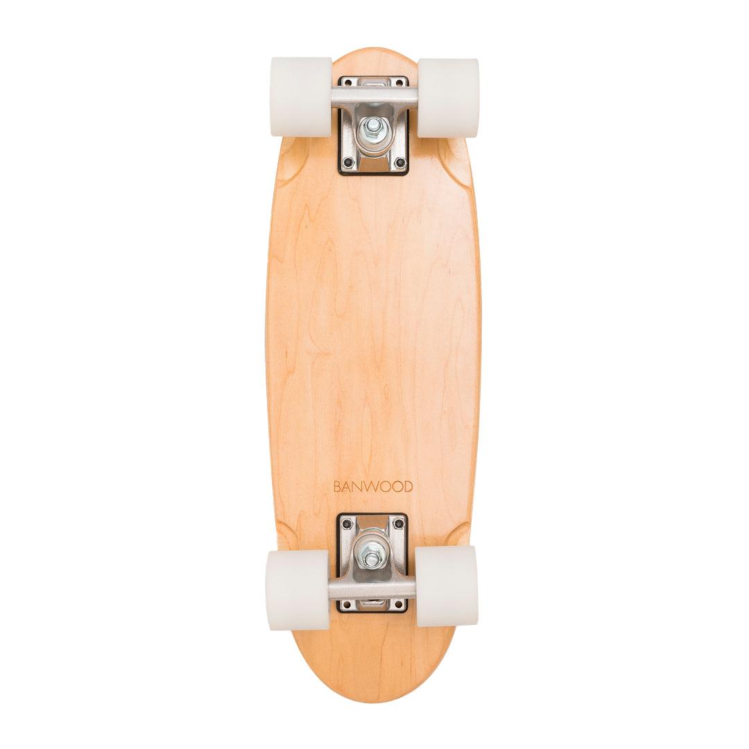 Banwood Skateboard Rot – Unterseite mit Achsen