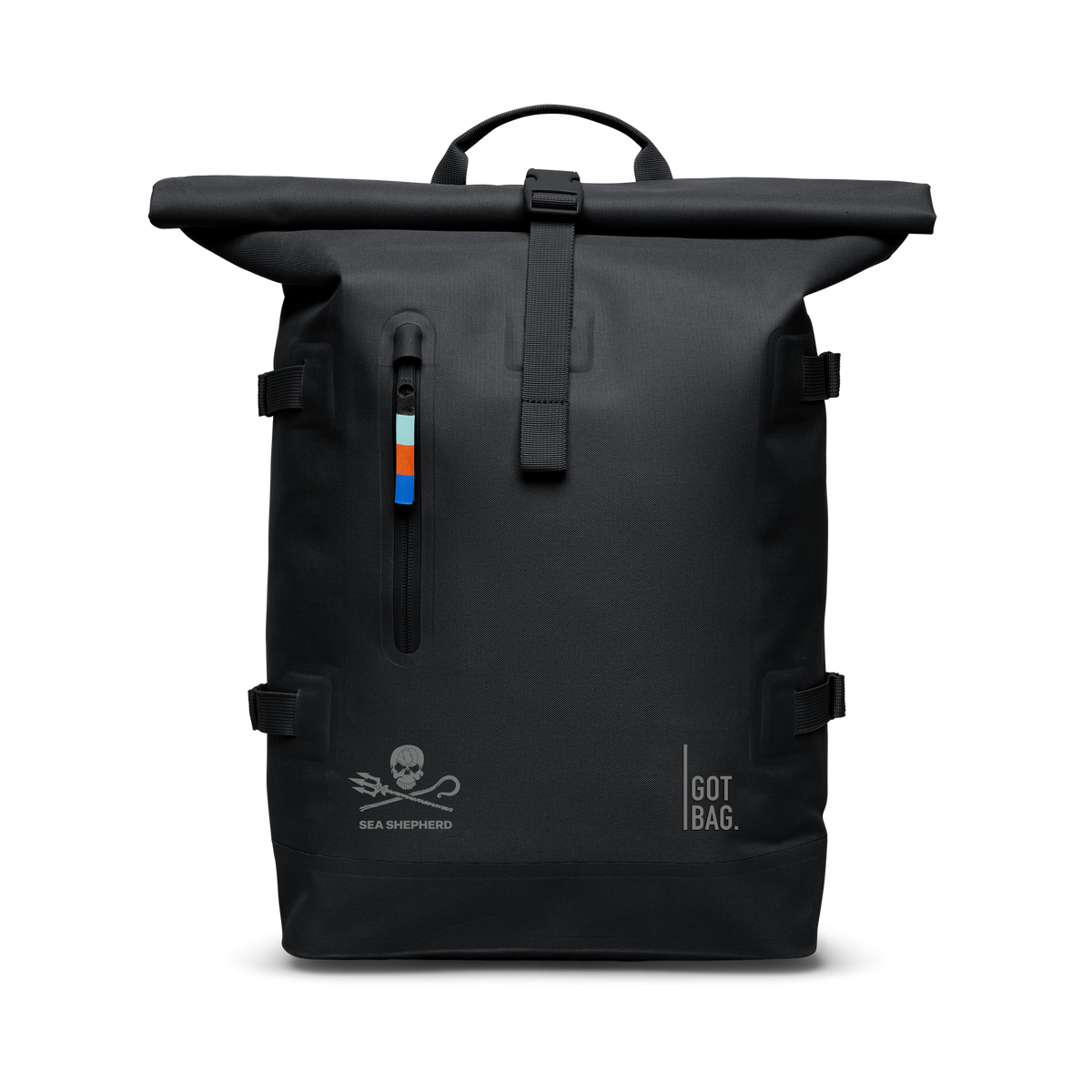 GOT BAG Rolltop 2.0 Rucksack Sea Shepherd Edition in Schwarz, als Studioaufnahme in Frontansicht