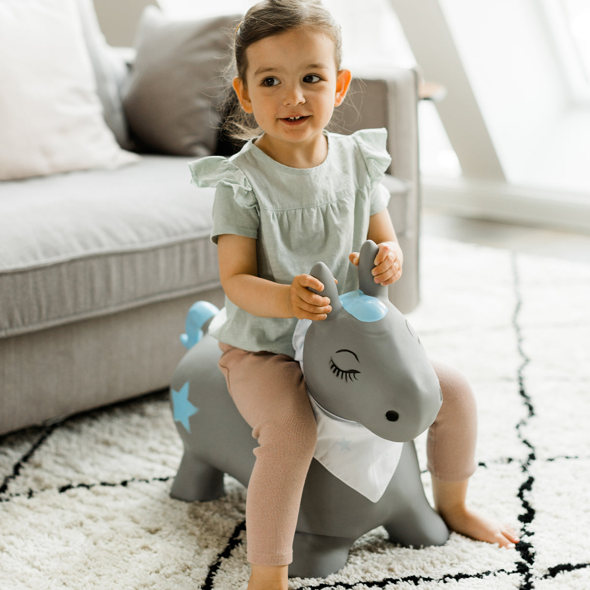 Hüpftier für Kinder Pony von Kindsgut – Anwendungsbild 2