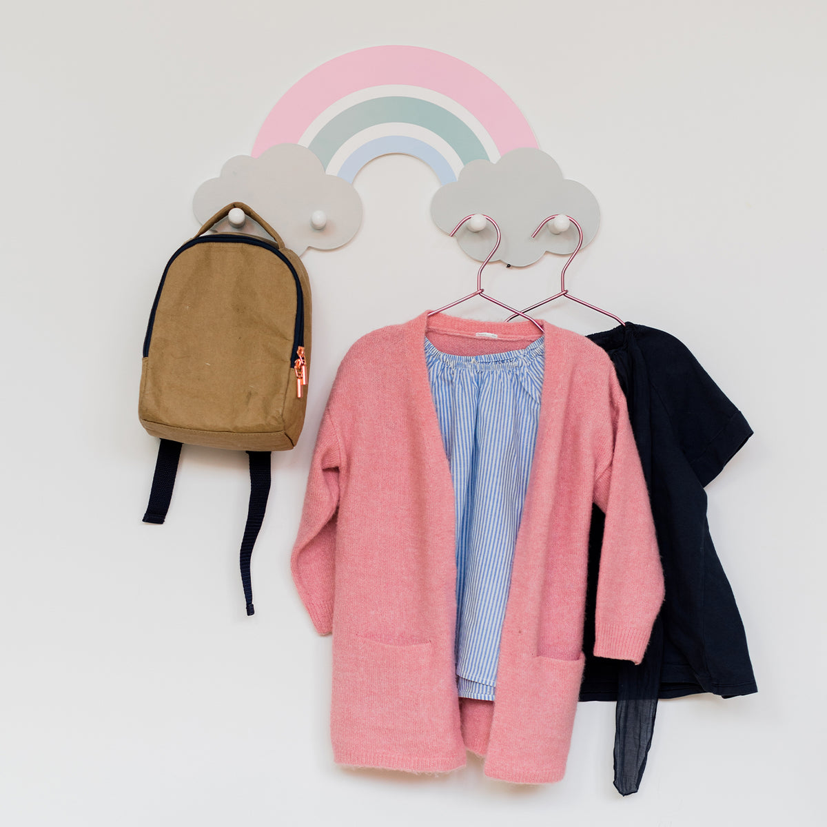 Kindergarderobe Regenbogen aus Holz Amelie von Kindsgut – Anwendungsbild 2