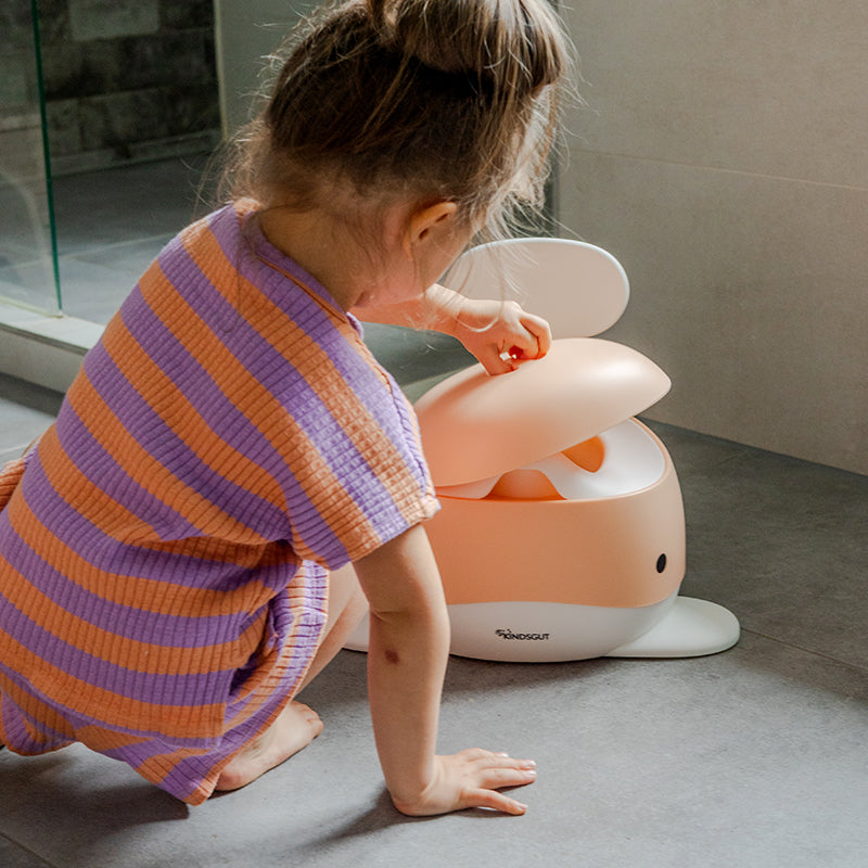 Kindertöpfchen Wal Peach von Kindsgut – Anwendungsbild 2