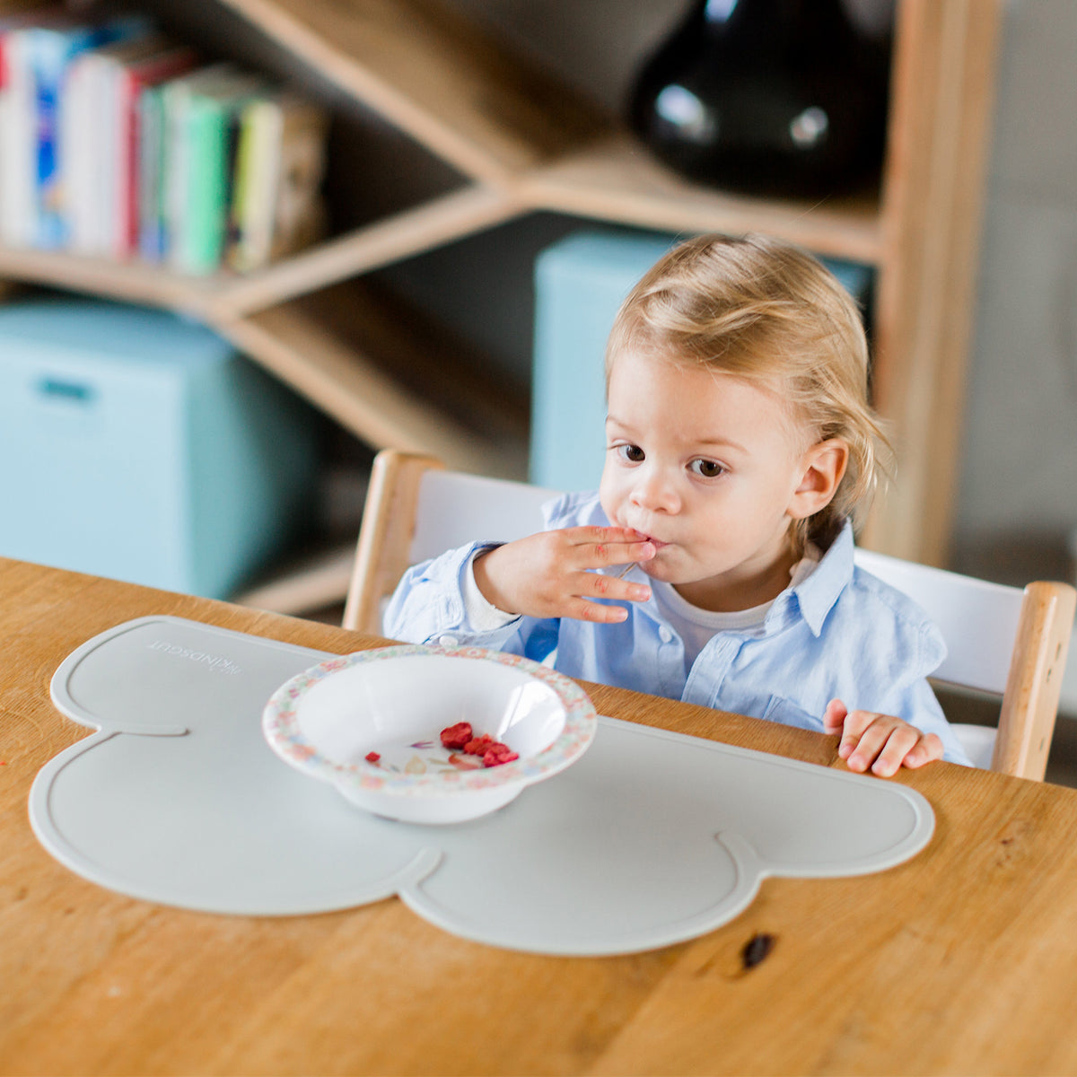 Silikon-Platzset Wolke für Kinder Hellgrau von Kindsgut – Anwendungsbild 2