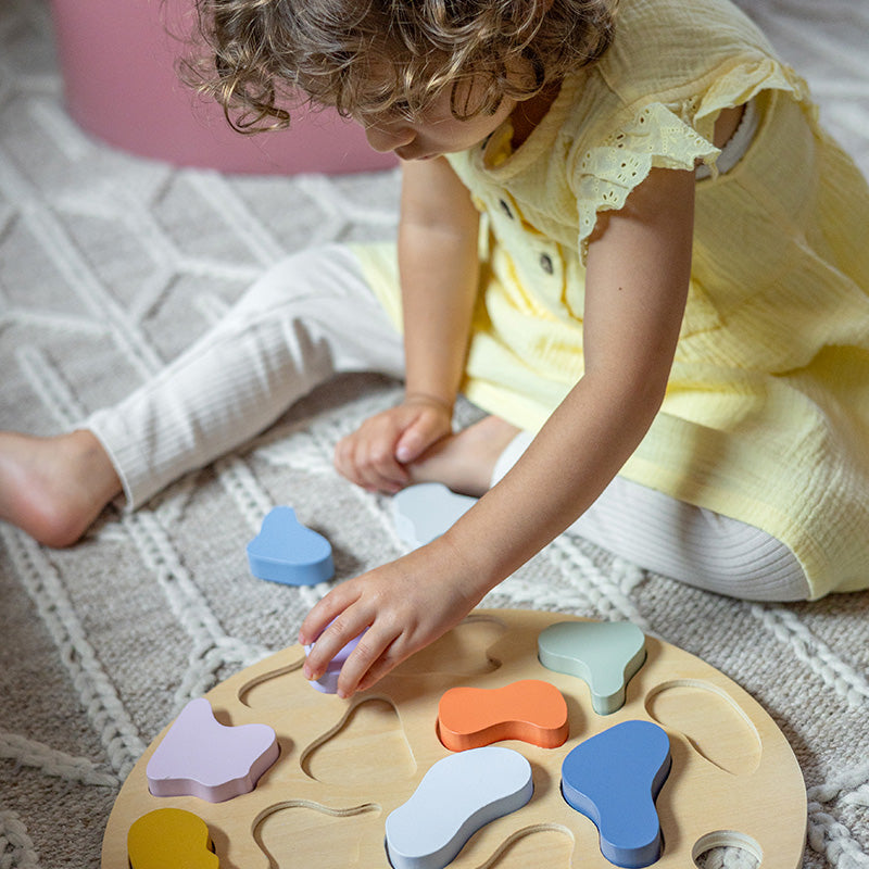 Steckpuzzle Farben aus Holz von Kindsgut – Anwendungsbild 4