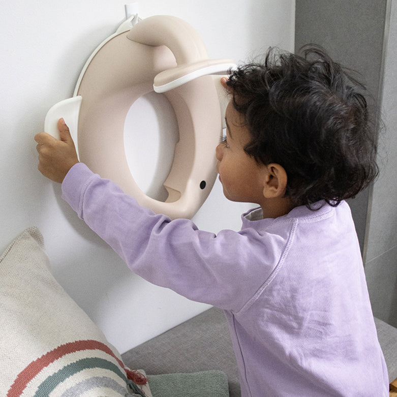 Toilettensitz für Kinder Wal Sand von Kindsgut – Anwendungsbild 4