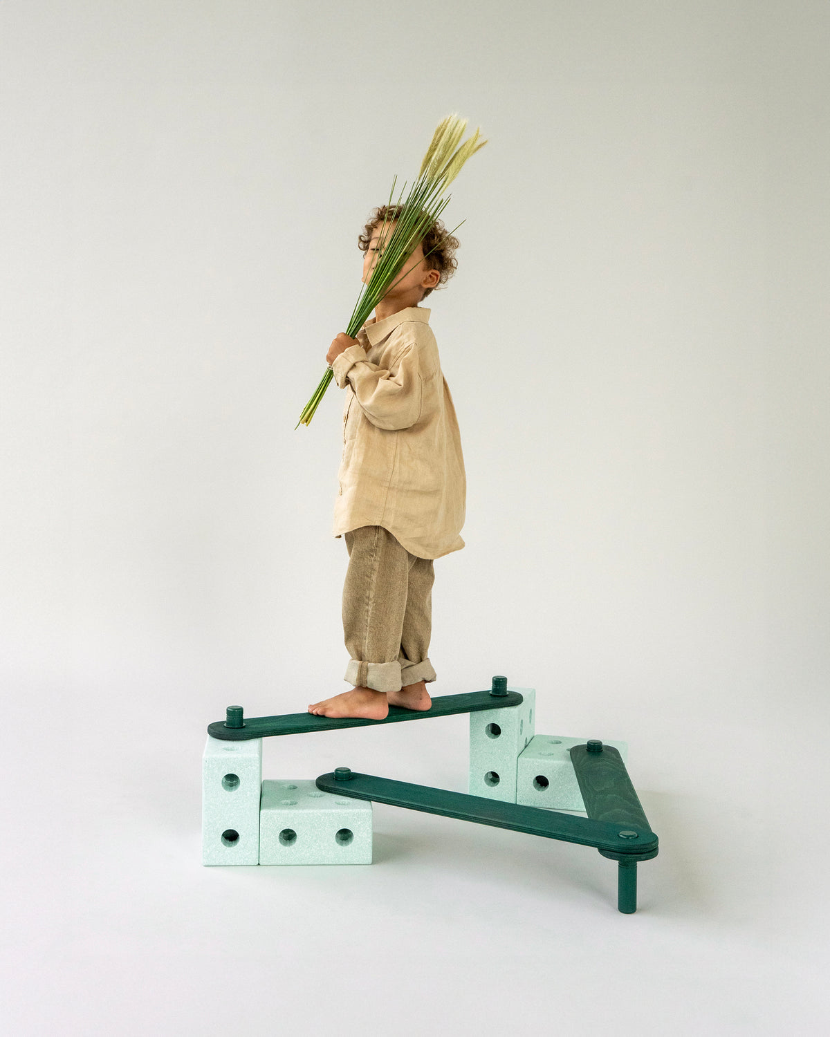 MODU Balance Track: Balancierstrecke aus Holzbalken und Schaumstoffblöcken, Mint, Ansicht 3
