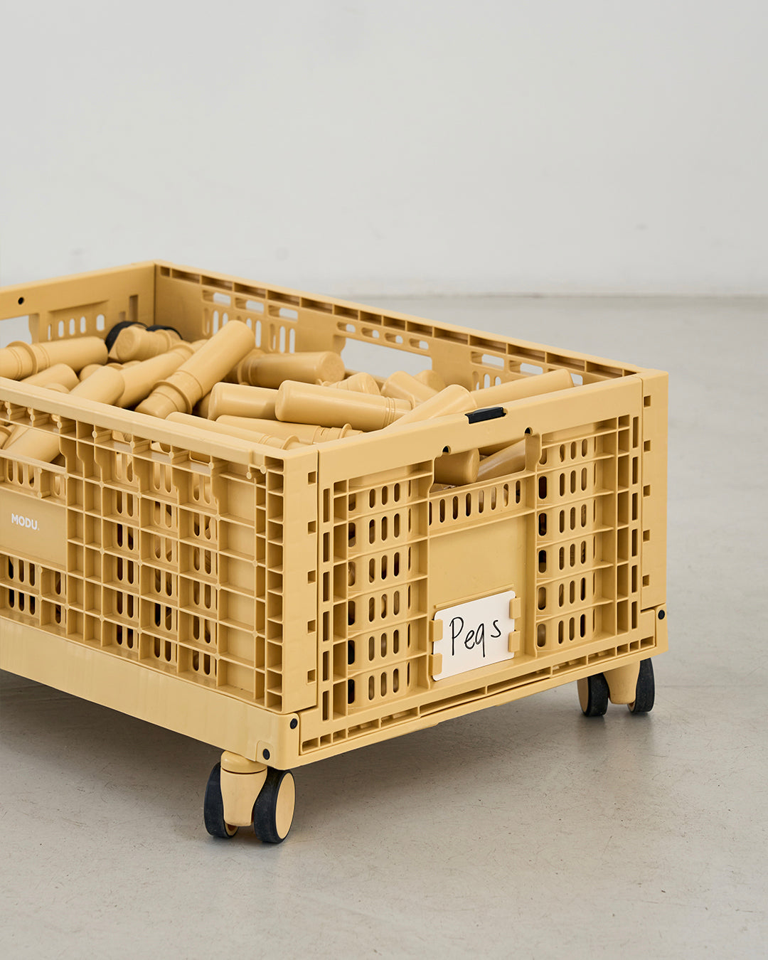 MODU Storage Crate: große stapelbare Aufbewahrungsbox für Spielzeug, Honey Yellow, Ansicht 3