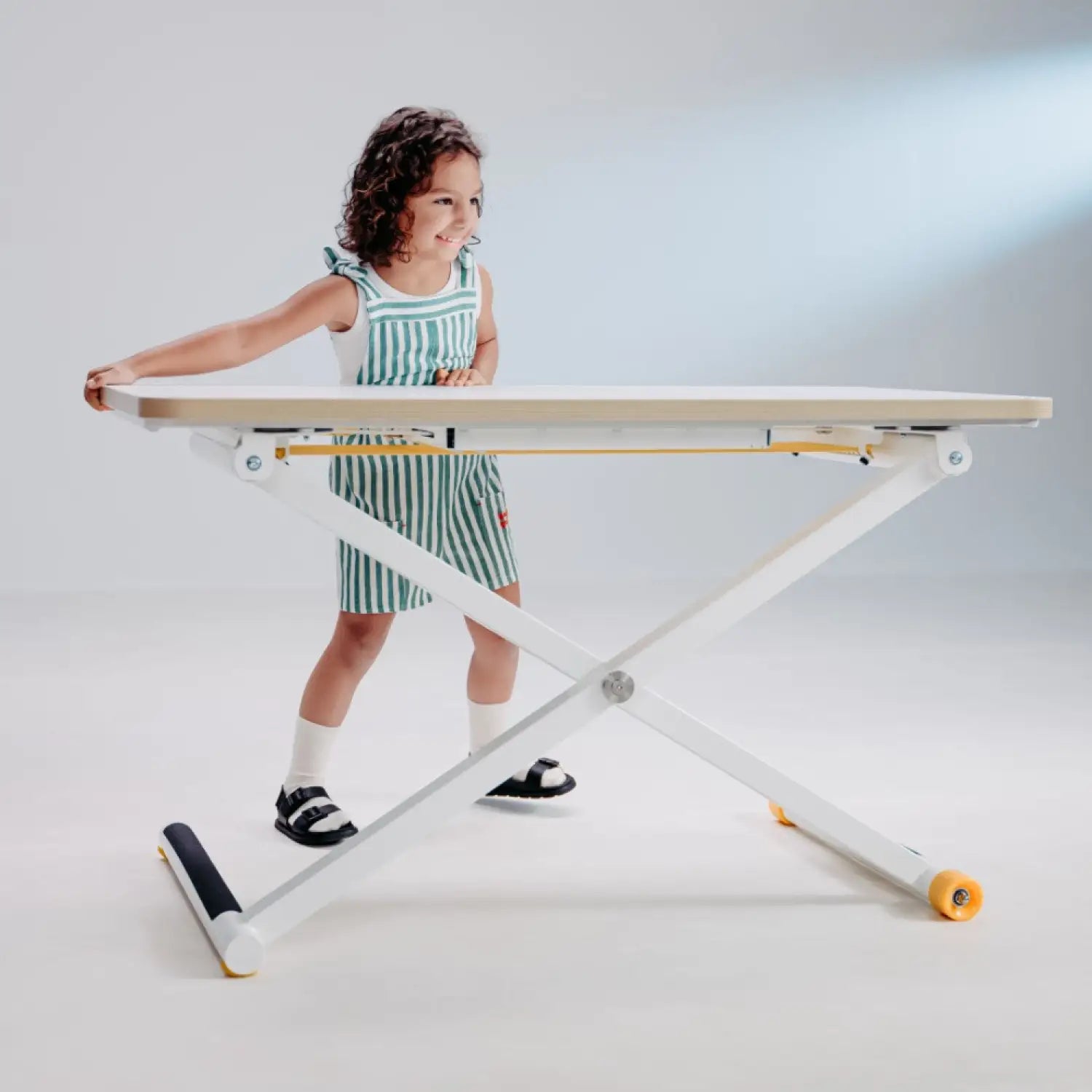 Poptop höhenverstellbarer Kinderschreibtisch